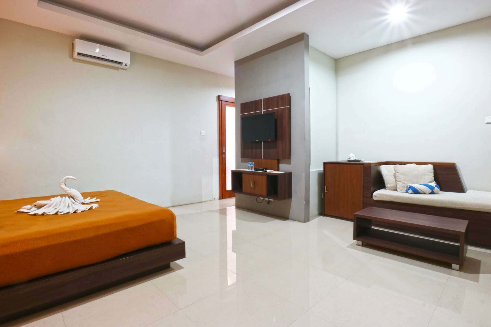 Raj Sindhu Sanur Apartment Denpasar  Luaran gambar
